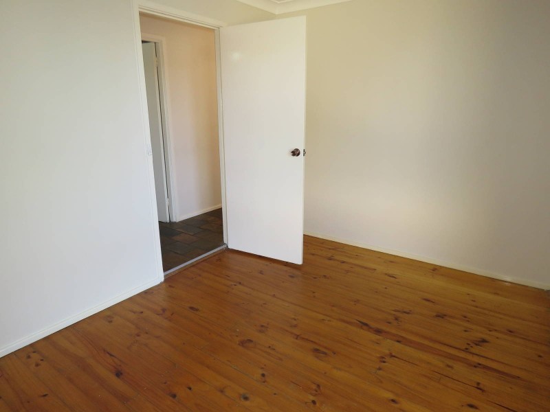 3 Groundsel Avenue, Macquarie Fields NSW 2564