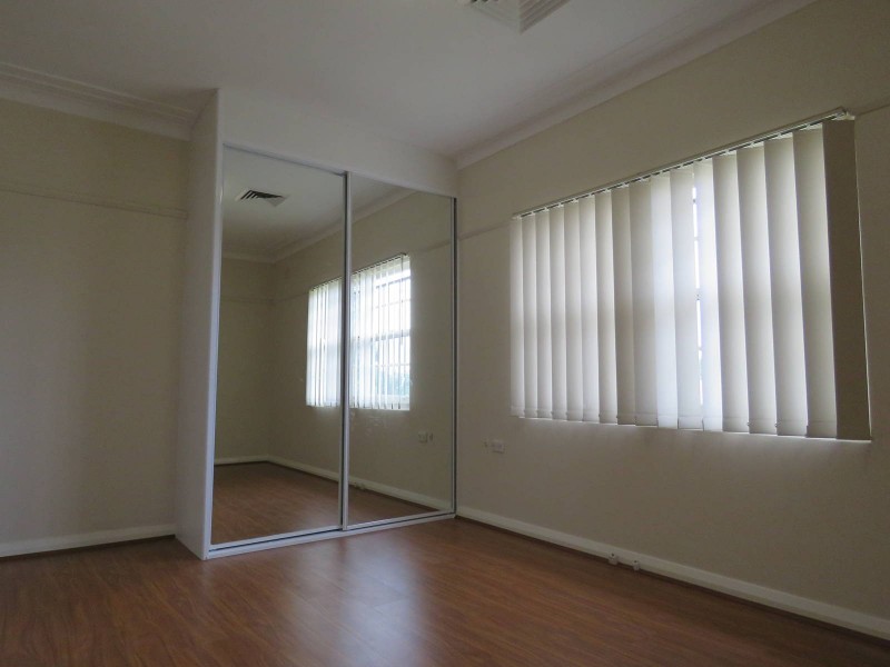 4 Toohey Avenue, Westmead NSW 2145