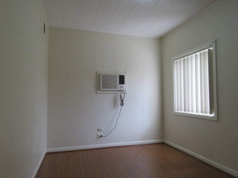 4 Toohey Avenue, Westmead NSW 2145