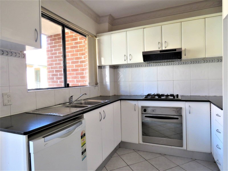10/2-6 Mowle Street, Westmead NSW 2145