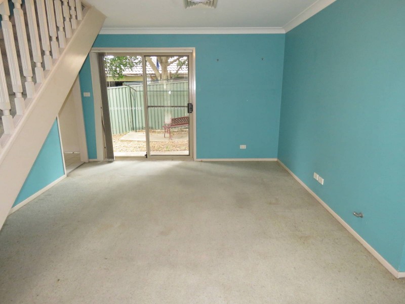 2/11 Stapleton Street, Wentworthville NSW 2145