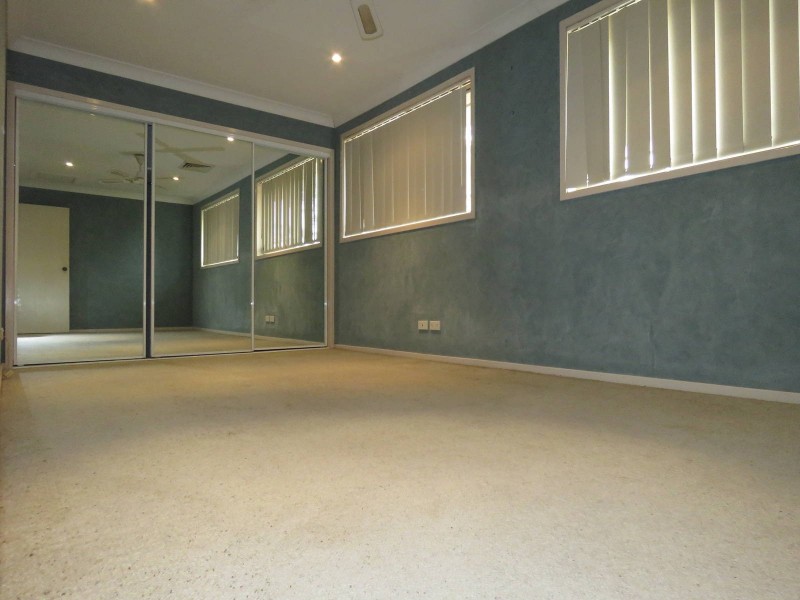 2/11 Stapleton Street, Wentworthville NSW 2145