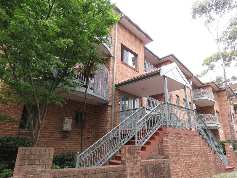 12/15-17 Thomas May Place, Westmead NSW 2145