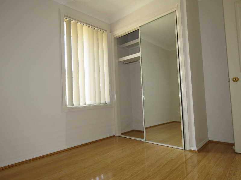 2/5-7 Mimosa Avenue, Toongabbie NSW 2146