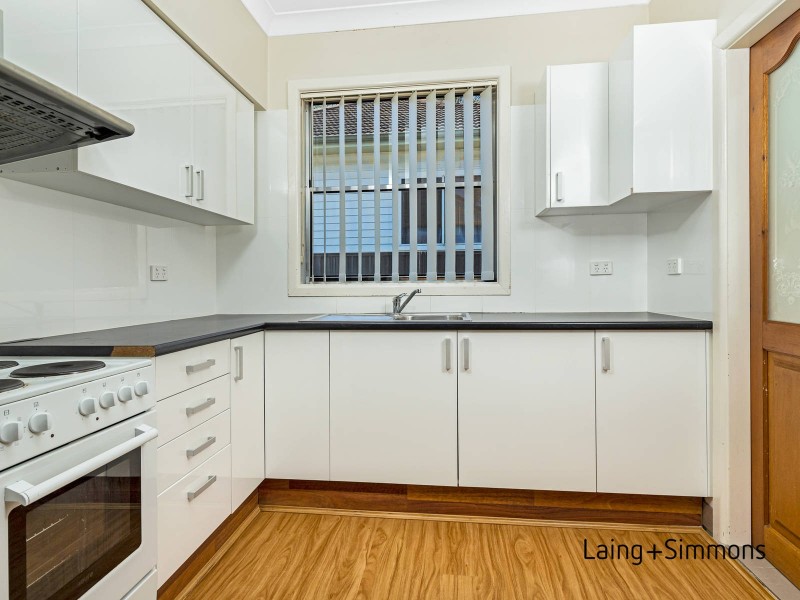 27 Jewelsford Road, Wentworthville NSW 2145