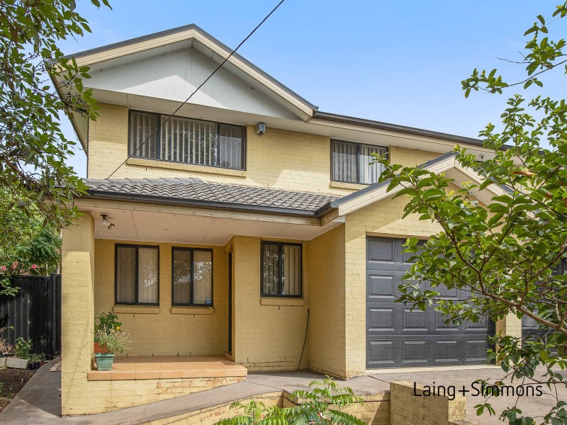 4 Lismore Street, Pendle Hill NSW 2145