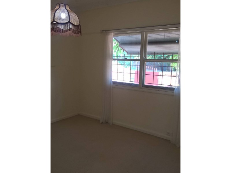 36 Moree Avenue, Westmead NSW 2145