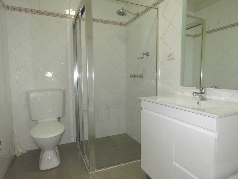 6/8 Alexandra Avenue, Westmead NSW 2145