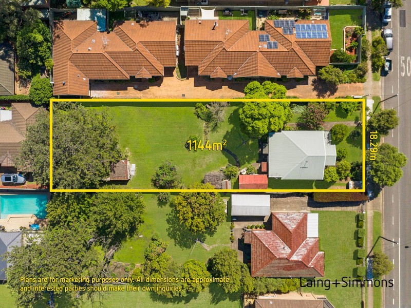 32 Ballandella Rd, Toongabbie NSW 2146