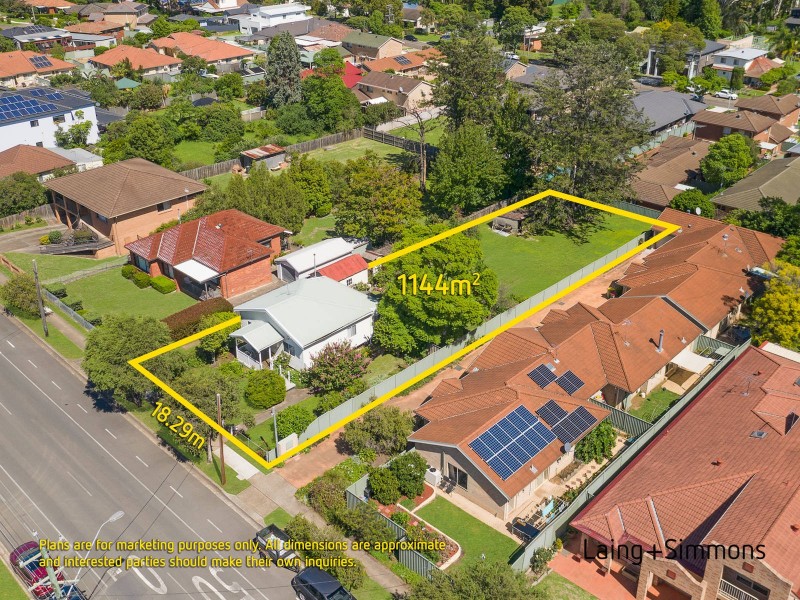 32 Ballandella Rd, Toongabbie NSW 2146