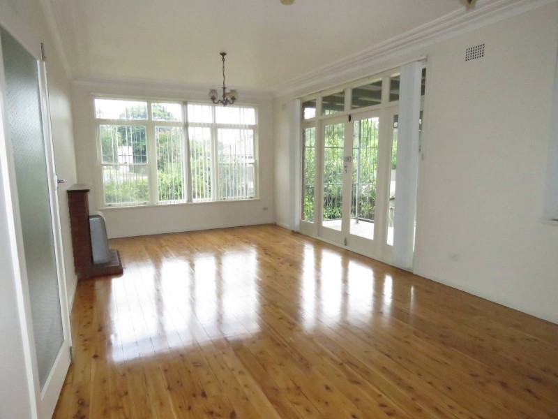 65 Fullagar Road, Wentworthville NSW 2145