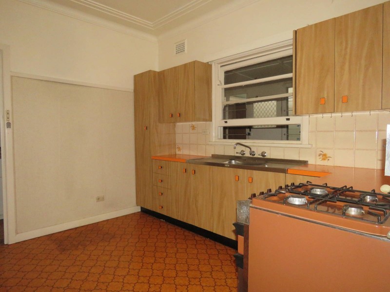 33 Springdale Road, Wentworthville NSW 2145