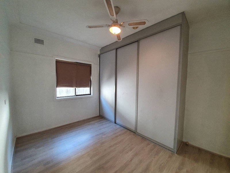 11  Derbyshire Avenue, Toongabbie NSW 2146