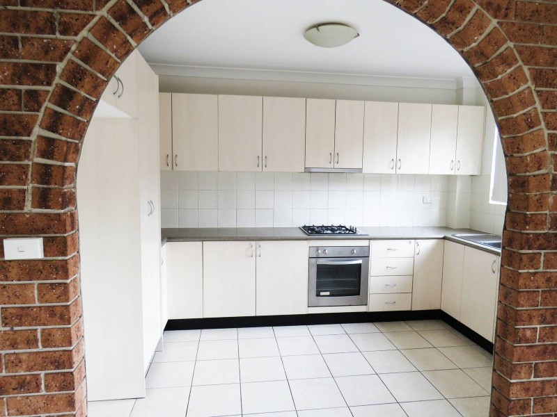 1/122 Good Street, Granville NSW 2142