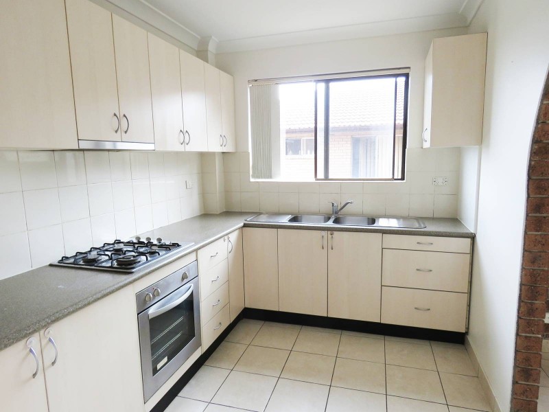 1/122 Good Street, Granville NSW 2142