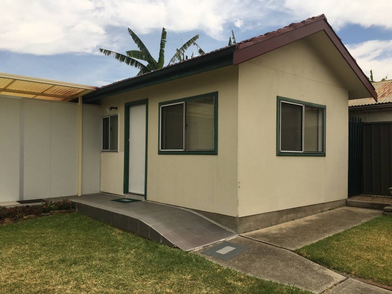 10A Mandoon Road, Girraween NSW 2145