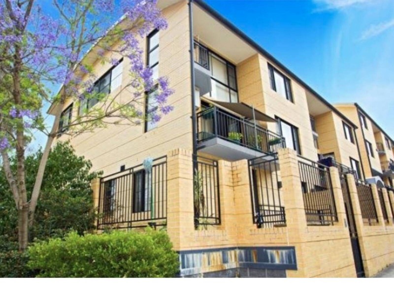 2/11-13 Charles Street, Liverpool NSW 2170