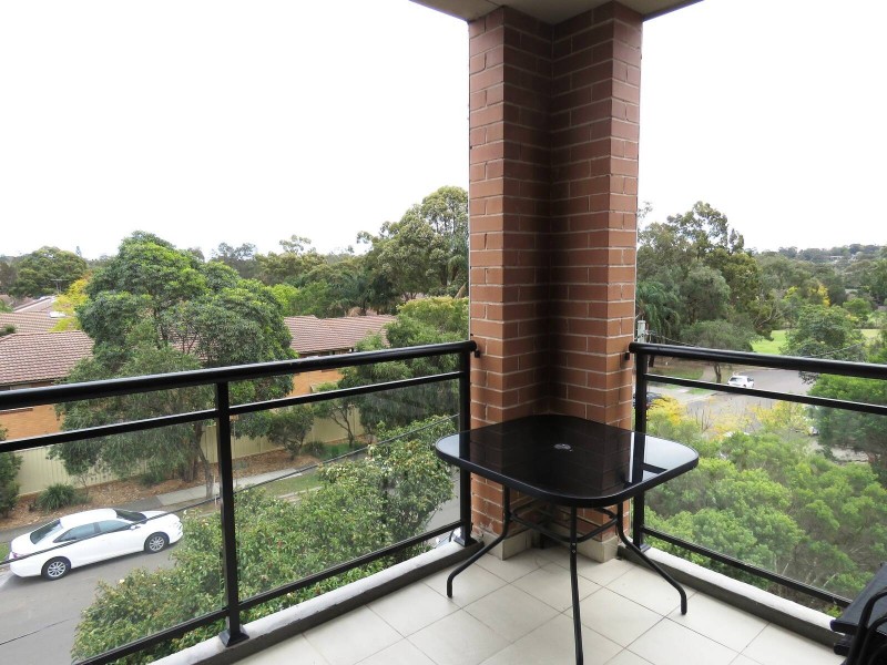 15/24-28 Reid Avenue, Westmead NSW 2145