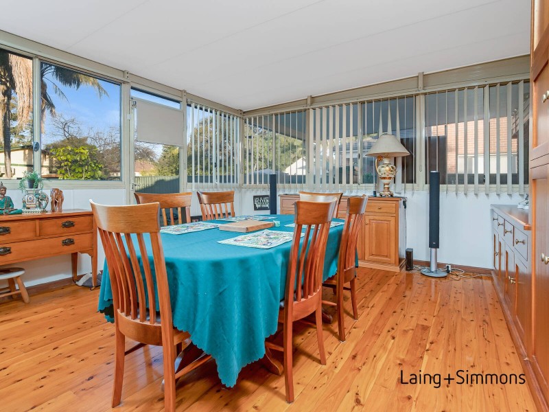 9 Ballandella Rd, Toongabbie NSW 2146