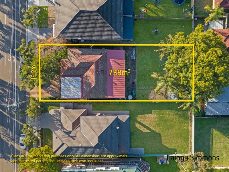 9 Ballandella Rd, Toongabbie NSW 2146