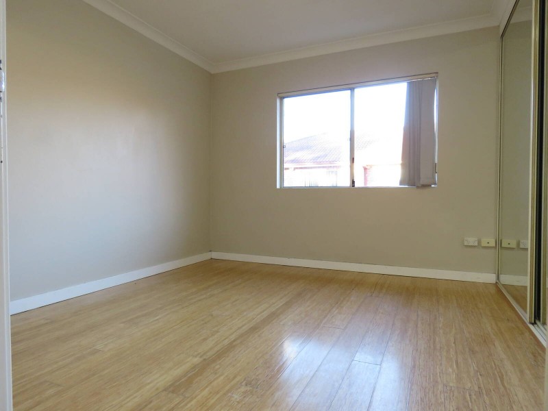 9/211-215 Dunmore Street, Wentworthville NSW 2145