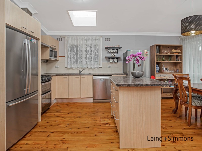 11 Cosimo Street, Toongabbie NSW 2146