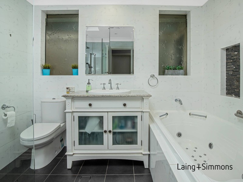 11 Cosimo Street, Toongabbie NSW 2146