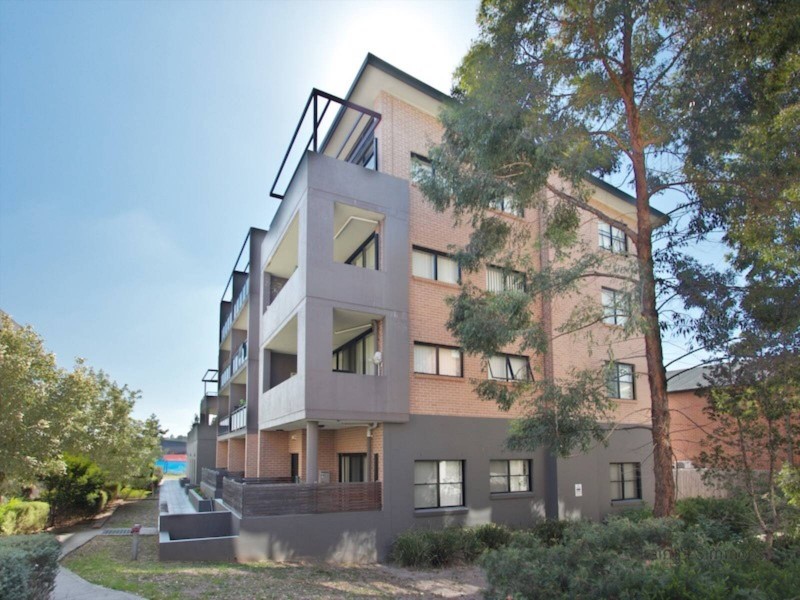12/13-15 Howard Avenue, Northmead NSW 2152