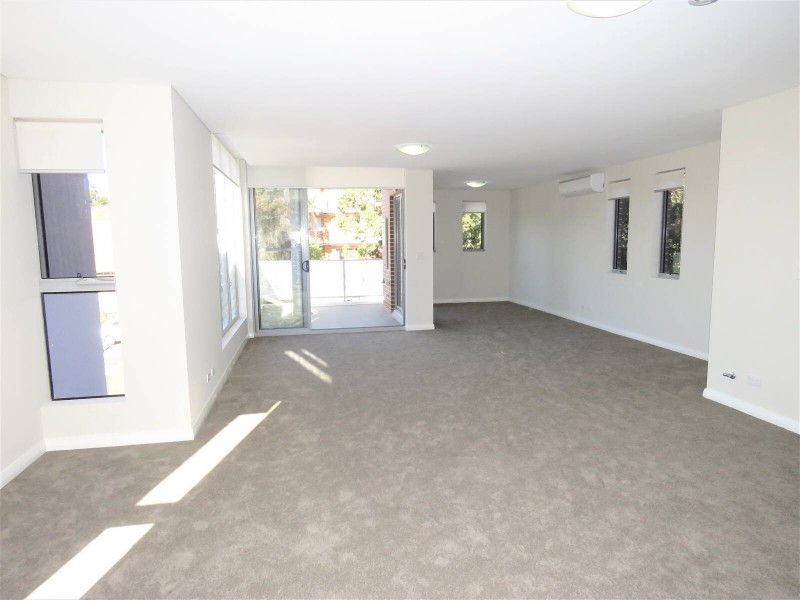 2/21 Priddle Street, Westmead NSW 2145