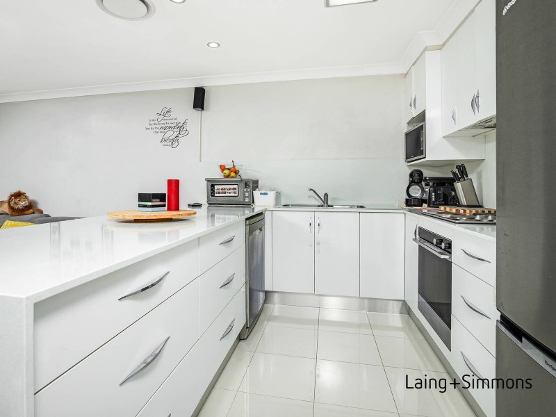 2/37 Binalong Road, Pendle Hill NSW 2145