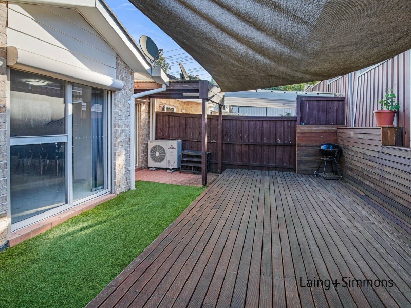 2/37 Binalong Road, Pendle Hill NSW 2145