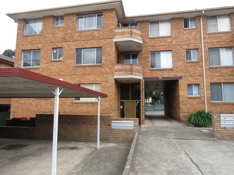 2/16A Wigram Street, Harris Park NSW 2150