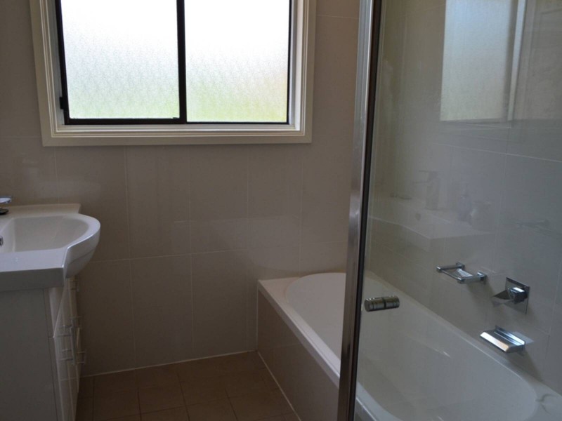 1 Lyn Place, Constitution Hill NSW 2145