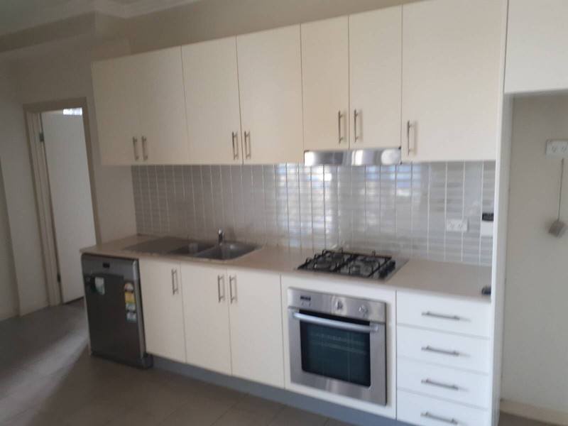 2/2A-6 Lydbrook Street, Westmead NSW 2145