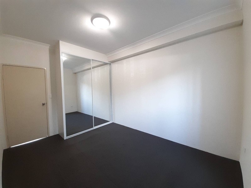 2/49-53 Wentworth Avenue, Wentworthville NSW 2145