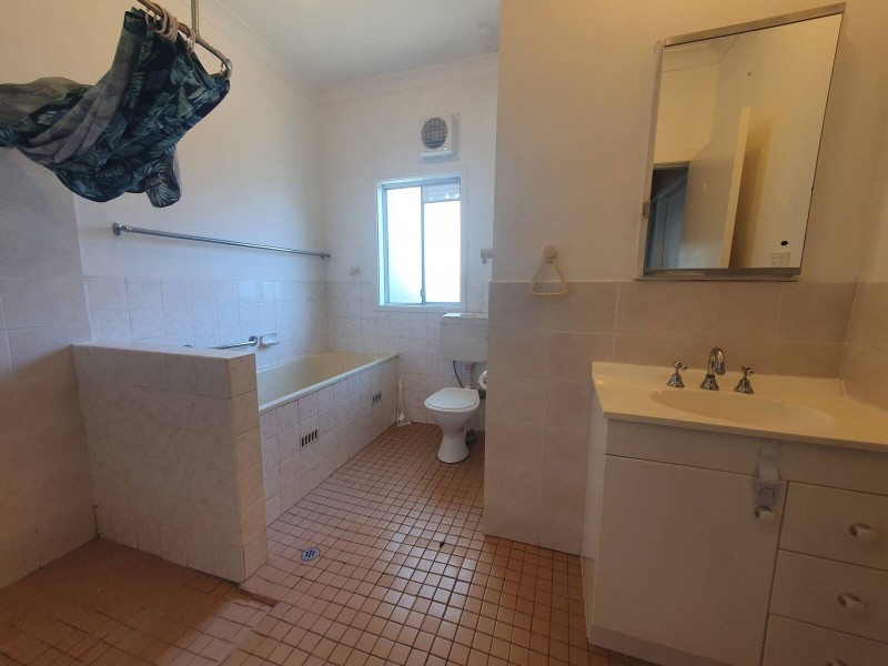 38 Oatlands Street, Wentworthville NSW 2145