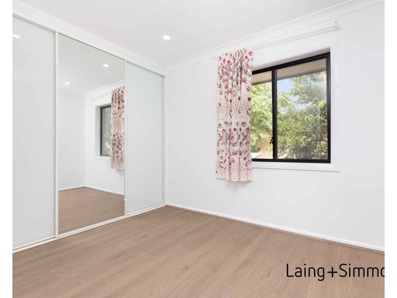 17 Lucena Crescent, Lethbridge Park NSW 2770