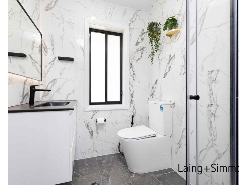 17 Lucena Crescent, Lethbridge Park NSW 2770