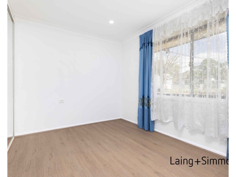 17 Lucena Crescent, Lethbridge Park NSW 2770