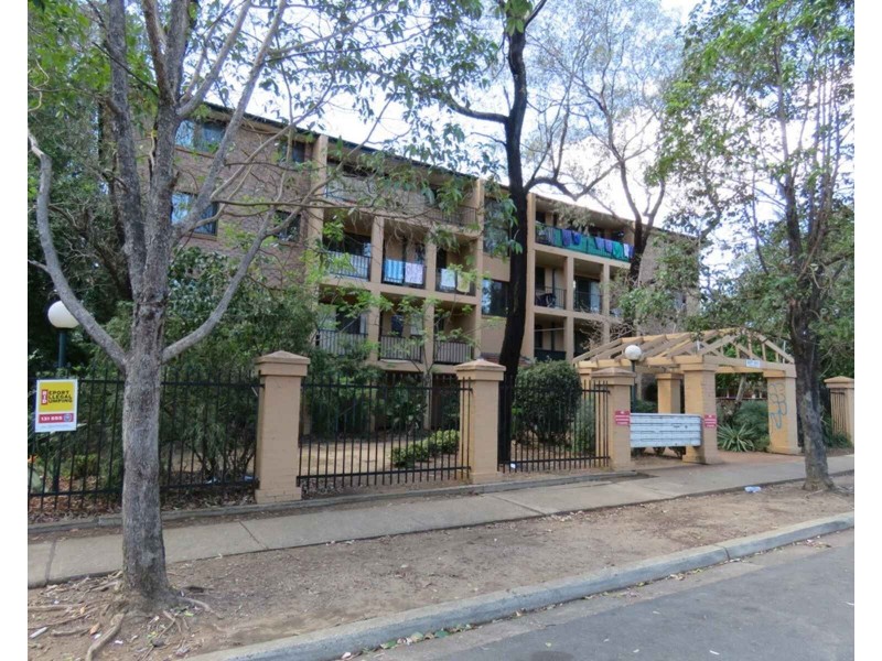 1/227-231 Targo Road, Girraween NSW 2145