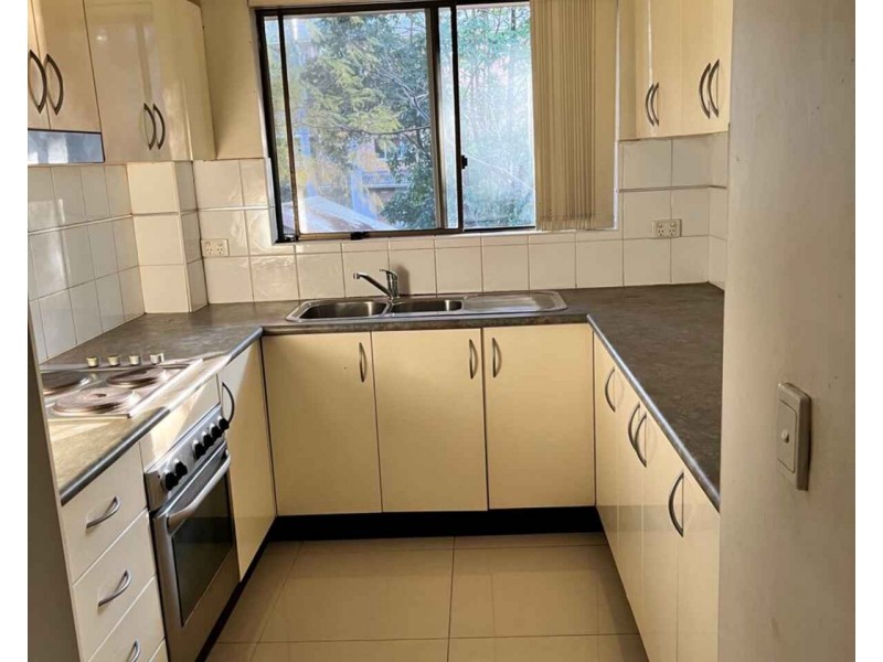 1/227-231 Targo Road, Girraween NSW 2145