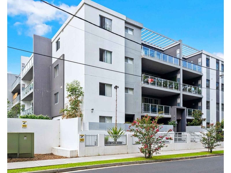 208/11-13 Junia Avenue, Toongabbie NSW 2146