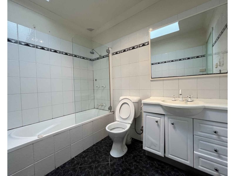 2 Rausch Street, Toongabbie NSW 2146