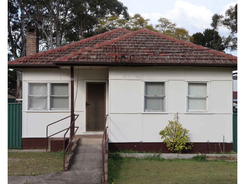 19 Jewelsford Road, Wentworthville NSW 2145