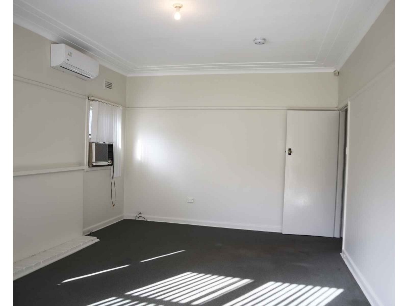19 Jewelsford Road, Wentworthville NSW 2145