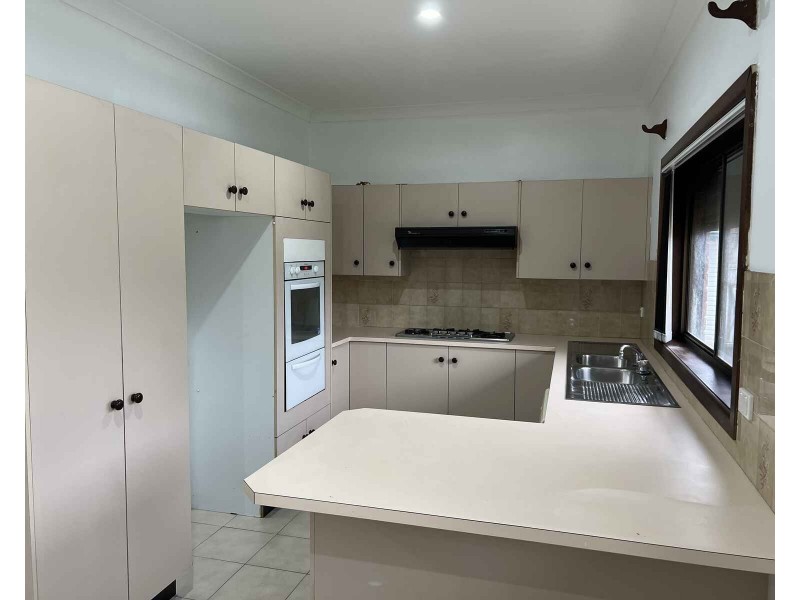 14 Jones Street, Pendle Hill NSW 2145