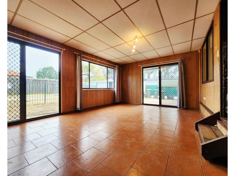 5 Pamela Place, Girraween NSW 2145