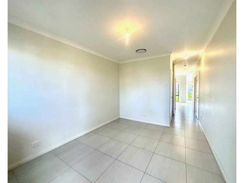 33A Hawksview Street, Merrylands NSW 2160
