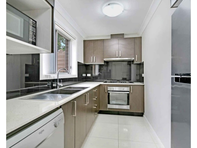 3/51-53 Cornelia Road, Toongabbie NSW 2146