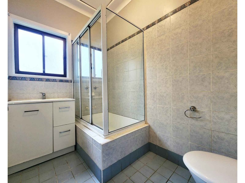 25  Lewis Street, South Wentworthville NSW 2145